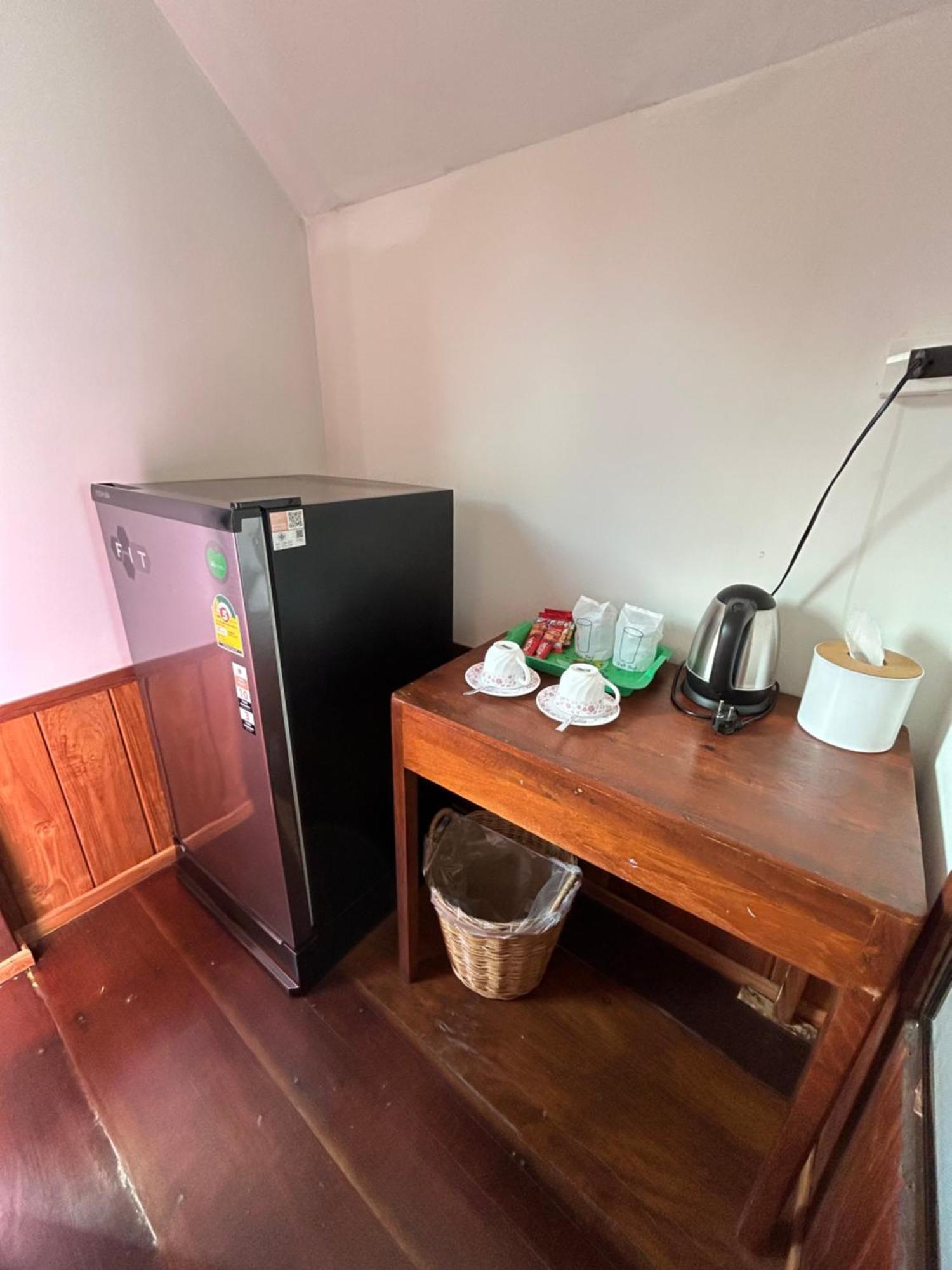 บ้านกลางเกาะ รีสอร์ท Uthai Thani Ngoại thất bức ảnh